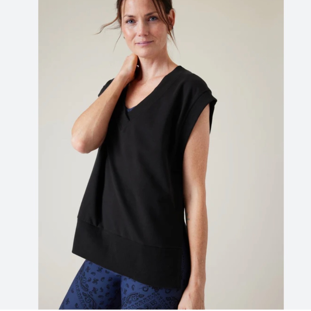 Athleta Retroterry V-Neck Sweatshirt‎ Tee